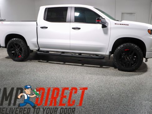 Used 2023 Chevrolet Silverado 1500 RST w/ Redline Edition AWD/4WD image 6
