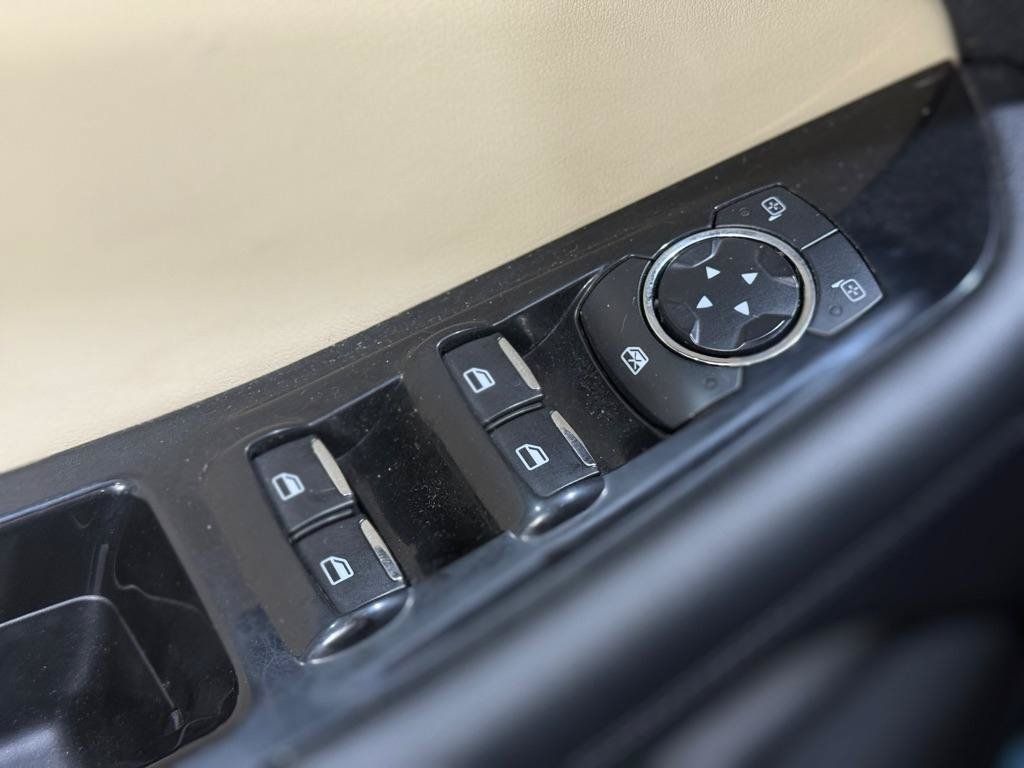 Used 2015 Ford Edge SEL w/ Equipment Group 201A FWD image 30