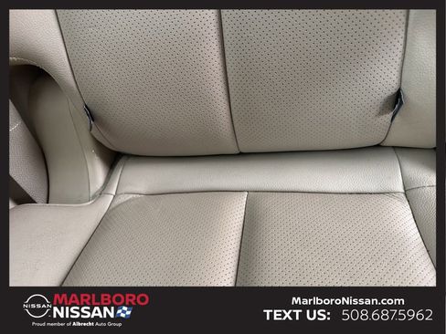 Certified 2018 Nissan Rogue SL w/ Premium Package image 17