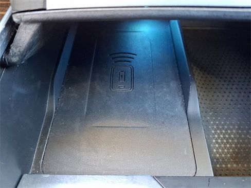 Used 2024 BMW X7 xDrive40i w/ Premium Package image 24