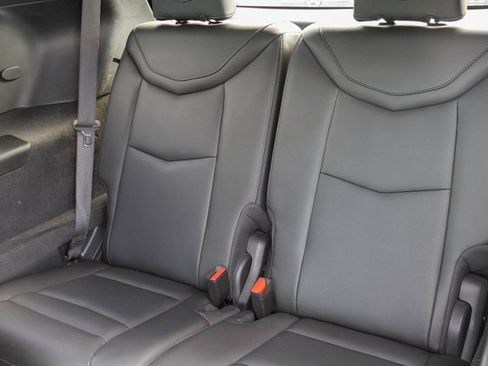 Used 2023 Cadillac XT6 Premium Luxury w/ Technology Package image 16