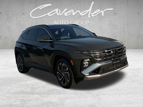 Used 2025 Hyundai Tucson Limited FWD image 2