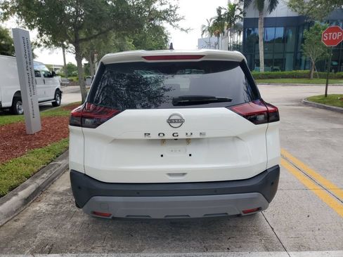 Certified 2023 Nissan Rogue S FWD image 5