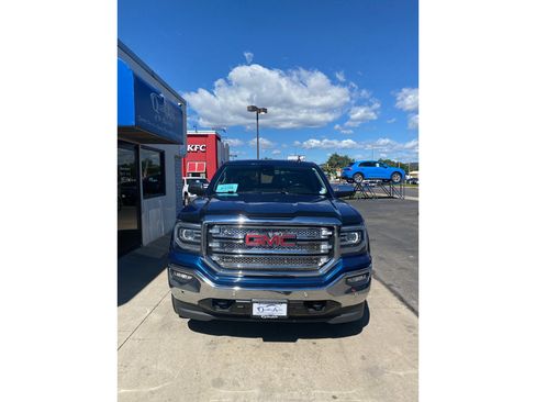 Used 2017 GMC Sierra 1500 SLT AWD/4WD image 3