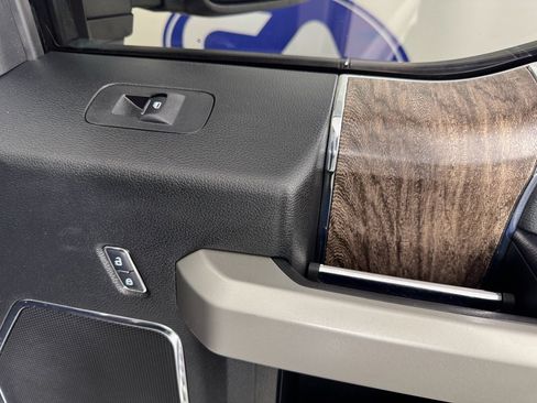 Used 2019 Ford F250 Lariat w/ Lariat Ultimate Package image 40