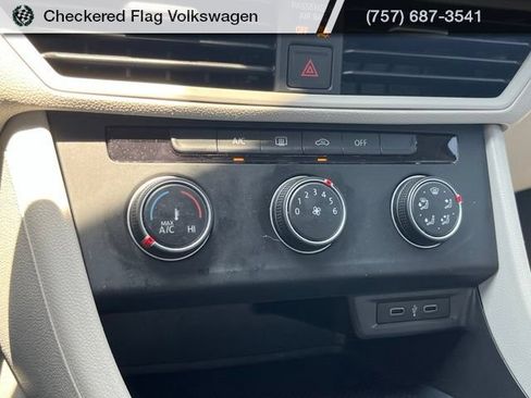 Used 2023 Volkswagen Jetta S FWD image 39