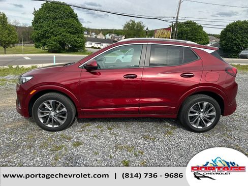 Used 2023 Buick Encore GX Select w/ Experience Buick Package AWD/4WD image 2