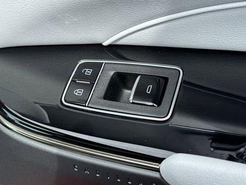 Used 2024 Cadillac Lyriq Sport RWD image 22