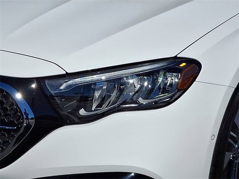 Used 2024 Mercedes-Benz E 350 4MATIC Sedan image 9