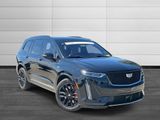 Used 2022 Cadillac XT6 Sport w/ Technology Package image 2