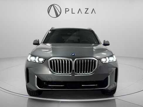 New 2026 BMW X5 xDrive50e image 8