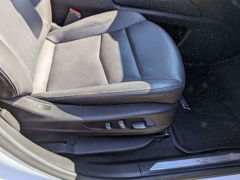 Used 2022 Cadillac XT5 Premium Luxury w/ LPO, ONYX Package image 29