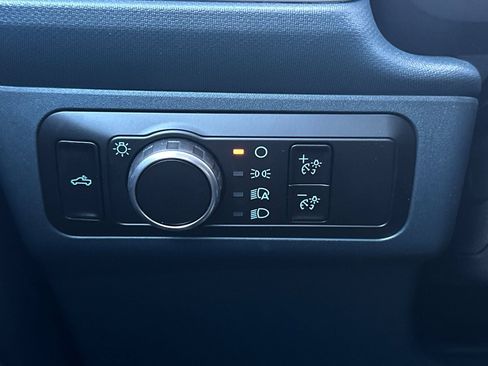 New 2025 Ford Maverick XLT w/ XLT Luxury Package image 25