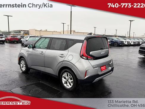 Used 2024 Kia Soul LX w/ Option Group 015 FWD image 5