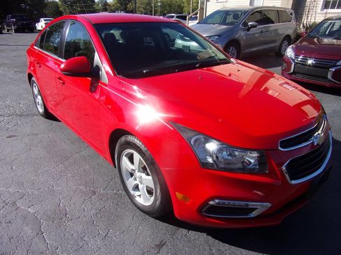 Used 2016 Chevrolet Cruze LT image 5