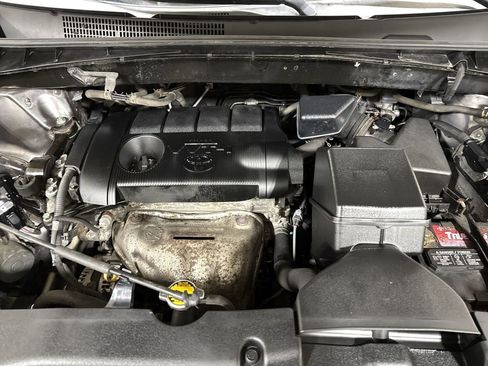 Used 2015 Toyota Highlander LE image 25