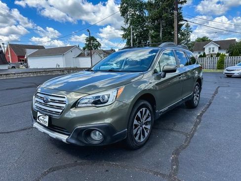 Used 2016 Subaru Outback 2.5i Limited AWD/4WD image 3