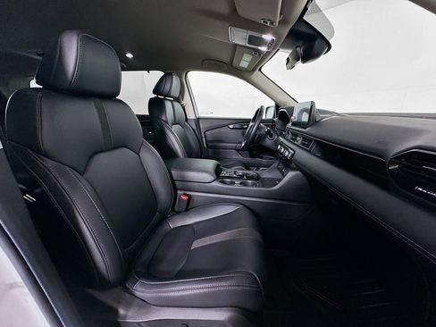 Used 2025 Honda Pilot EX-L image 32