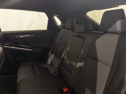 Used 2024 Subaru Solterra Limited image 13