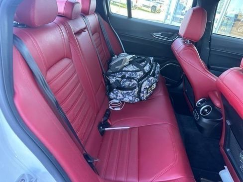 Used 2023 Alfa Romeo Giulia Sprint image 39