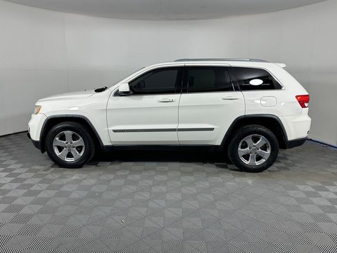 Used 2012 Jeep Grand Cherokee Laredo image 2