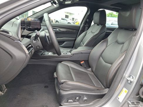 Certified 2025 Cadillac CT5 Sport w/ Sun And Sound Package AWD/4WD image 17