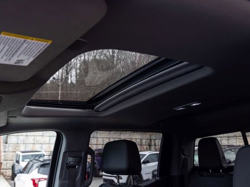 Used 2025 GMC Sierra 1500 Elevation w/ Elevation Premium Package image 32