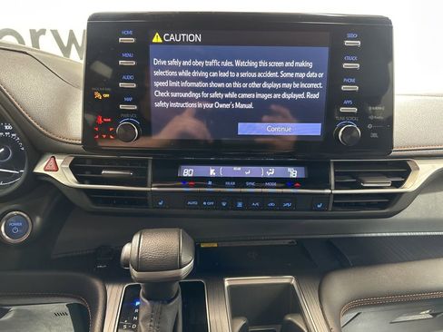 Used 2024 Toyota Sienna XSE w/ XSE Plus Package image 29