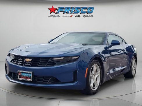 Used 2021 Chevrolet Camaro LT RWD image 3