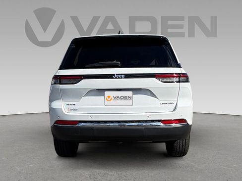 Used 2022 Jeep Grand Cherokee Limited image 26