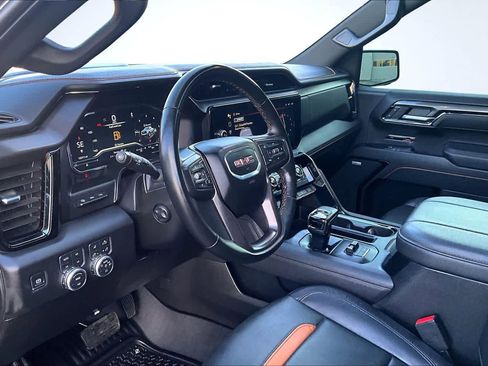 Used 2025 GMC Sierra 1500 AT4 w/ AT4 Premium Package image 2