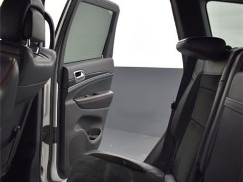 Used 2017 Jeep Grand Cherokee Trailhawk w/ Trailhawk Luxury Group image 8