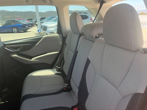 Certified 2023 Subaru Forester Premium AWD/4WD image 36