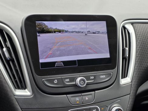 Used 2023 Chevrolet Malibu LT FWD image 11