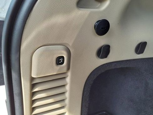 Used 2020 Jeep Grand Cherokee Limited image 20