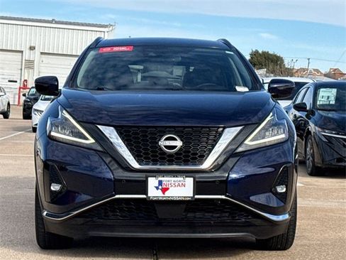 Used 2023 Nissan Murano SV image 3