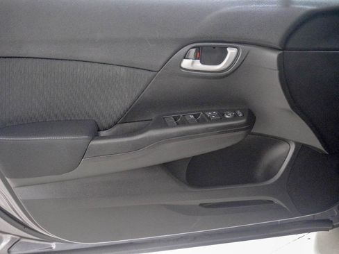 Used 2014 Honda Civic LX image 17