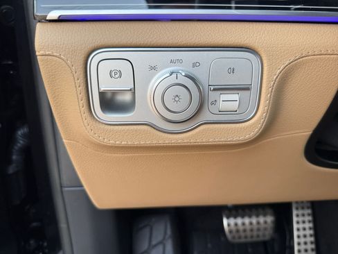 Certified 2025 Mercedes-Benz GLS 580 4MATIC image 25