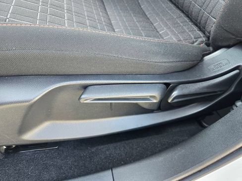 Used 2025 Honda HR-V Sport image 15
