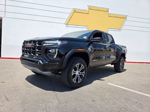 Certified 2023 GMC Canyon AT4 w/ AT4 Premium Package AWD/4WD image 2