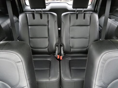 Certified 2019 Ford Explorer Limited w/ Class III Trailer Tow Package AWD/4WD image 26