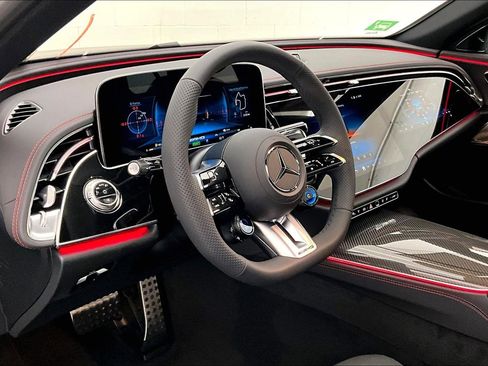 Used 2026 Mercedes-Benz E 53 AMG e 4MATIC Sedan image 6