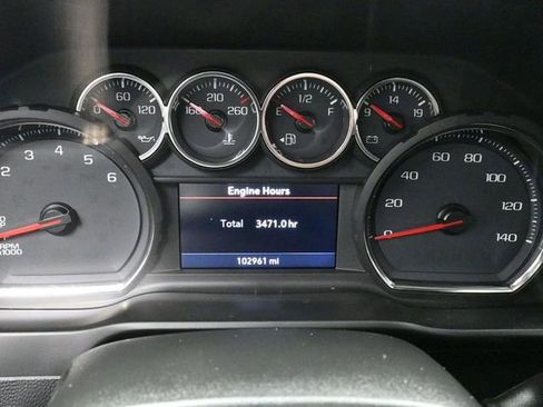 Used 2019 Chevrolet Silverado 1500 LT Trail Boss w/ Convenience Package image 9