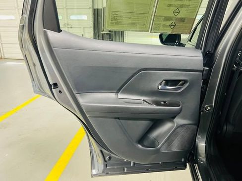 Used 2026 Nissan Kicks SV FWD image 29
