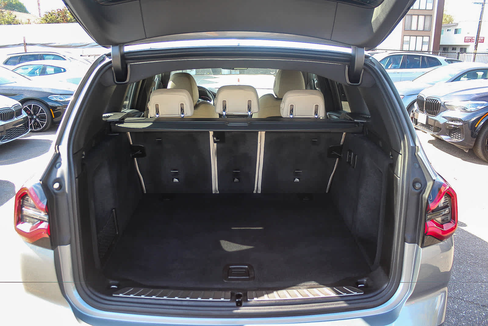 Used 2024 BMW X3 sDrive30i w/ Convenience Package RWD image 25