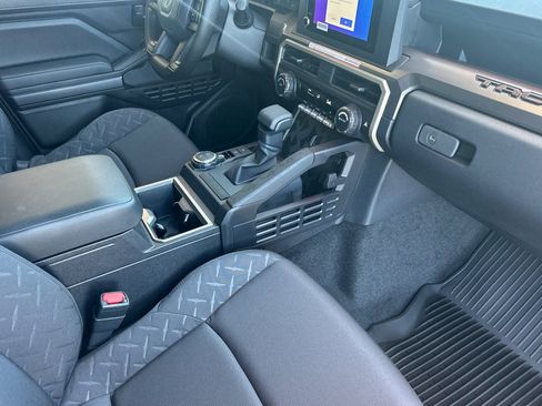 New 2026 Toyota Tacoma SR5 AWD/4WD image 17