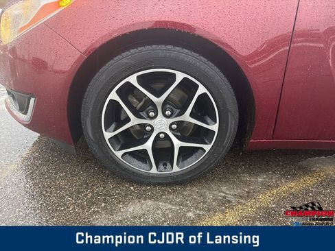 Used 2017 Buick Regal Sport Touring image 29