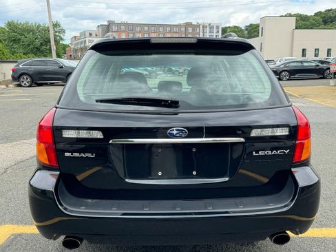 Used 2005 Subaru Legacy 2.5i Limited AWD/4WD image 11