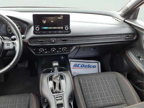 Used 2024 Honda HR-V Sport image 15