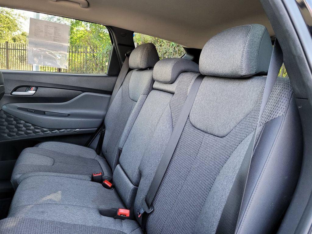 Used 2022 Hyundai Santa Fe SEL AWD/4WD image 14